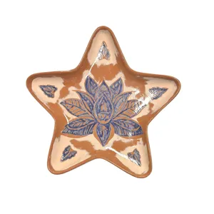 Vassoio a forma di stella con decori panna ed azzurri