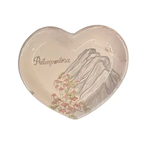 Vassoio a forma di cuore con scritta